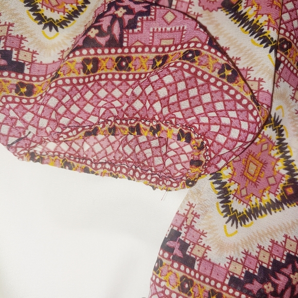 Tantrums boho mixed print top size small - Picture 4 of 4
